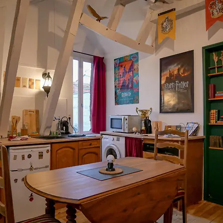 La Taniere Du Sorcier Апартаменты *