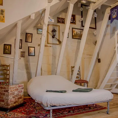 La Taniere Du Sorcier * סומור