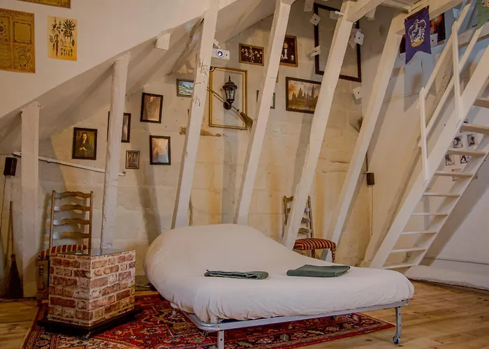 La Taniere Du Sorcier * Saumur